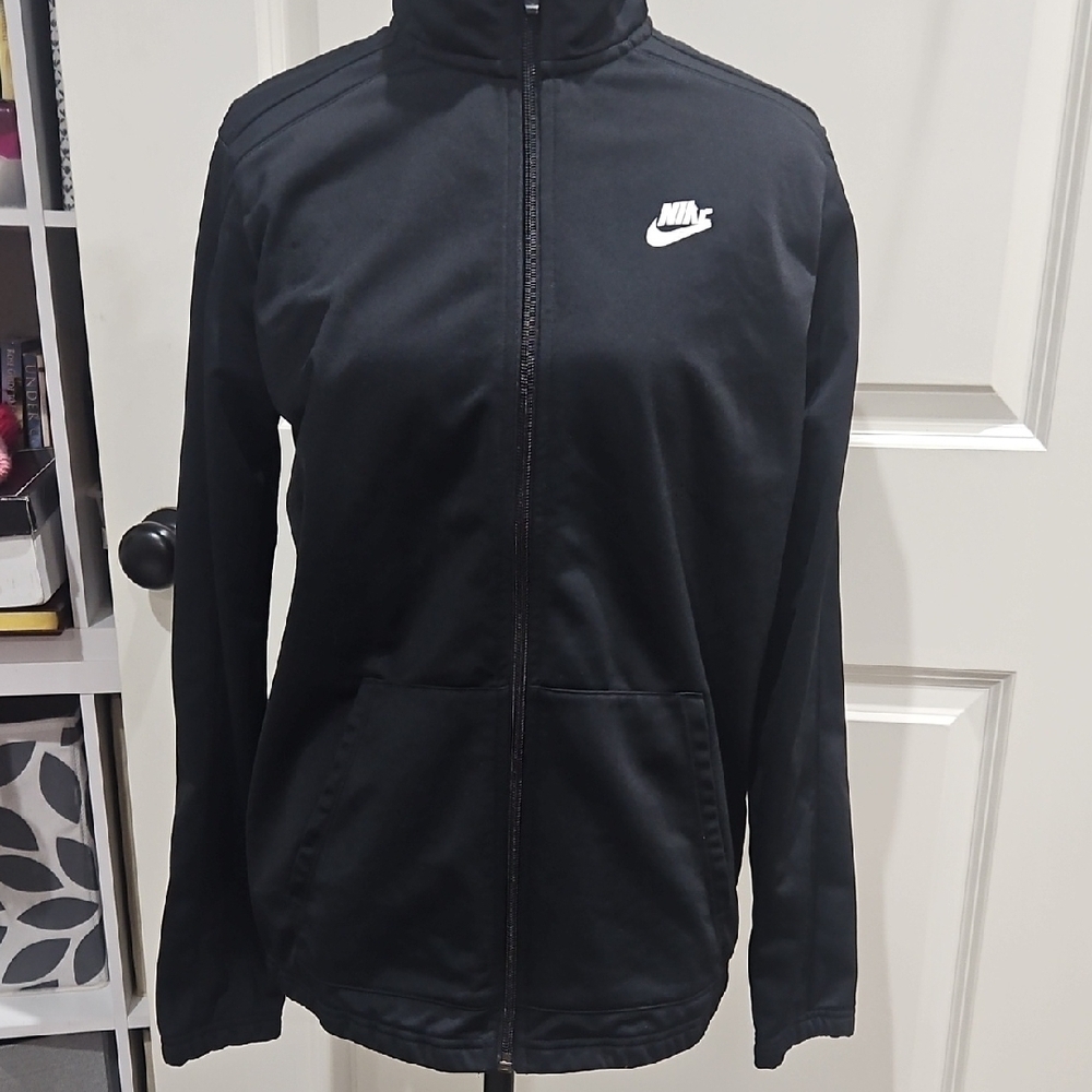 Nike Kids Black Jacket w pockets, size XL